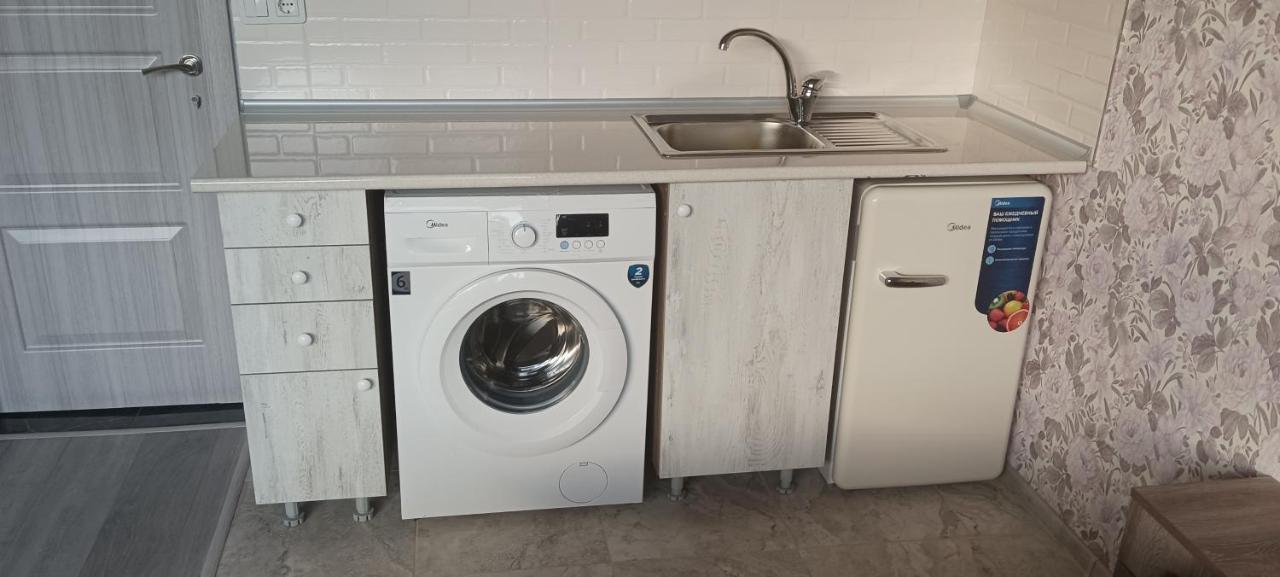 טביליסי Mary'S Cozy & Lovely Studio On Very Quiet Khosharauli Street מראה חיצוני תמונה